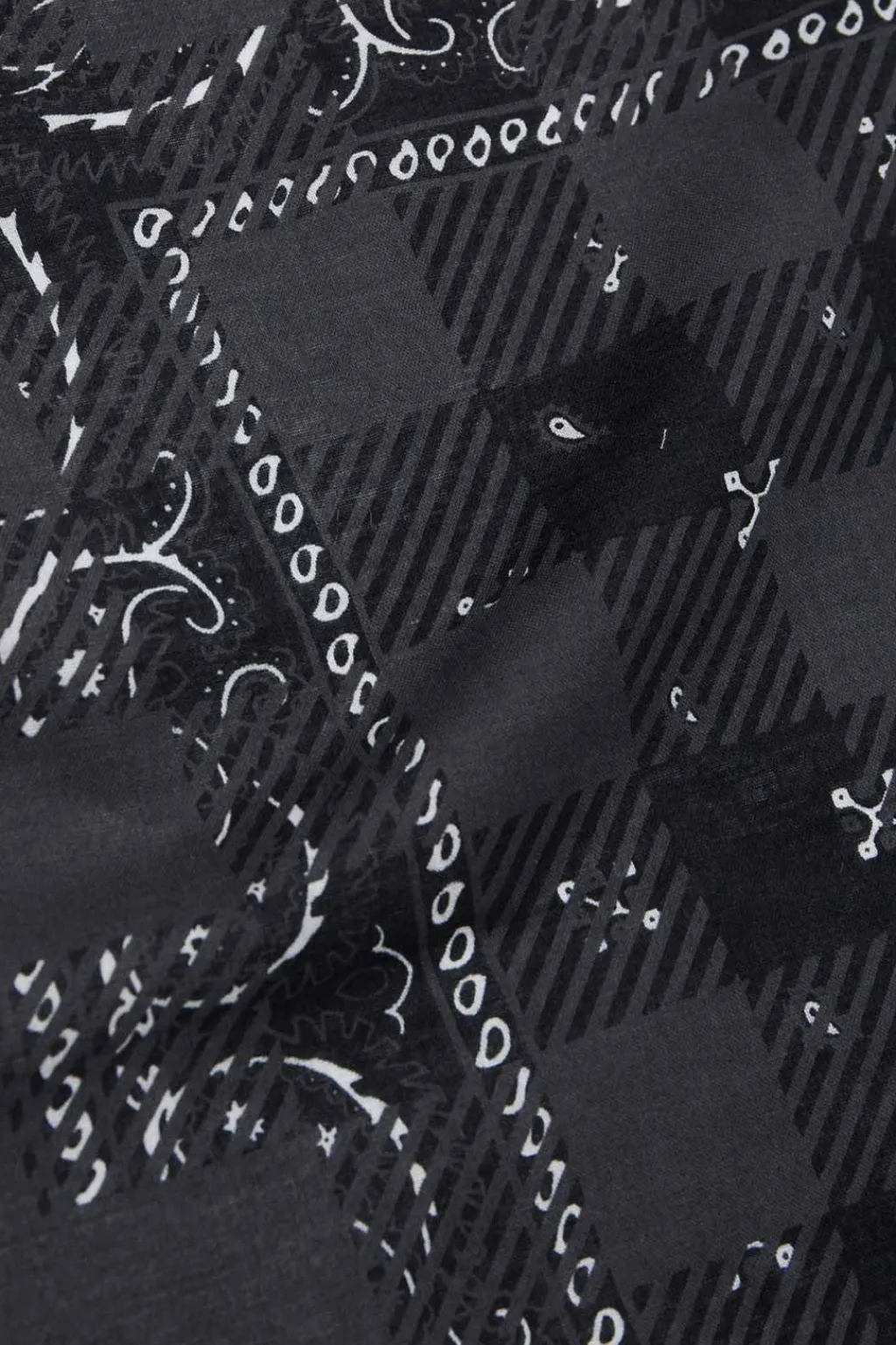 Sale N. Hoolywood Bandana - Black and Black