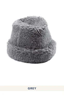 Hot Cableami Boa Toque - 3 Colors
