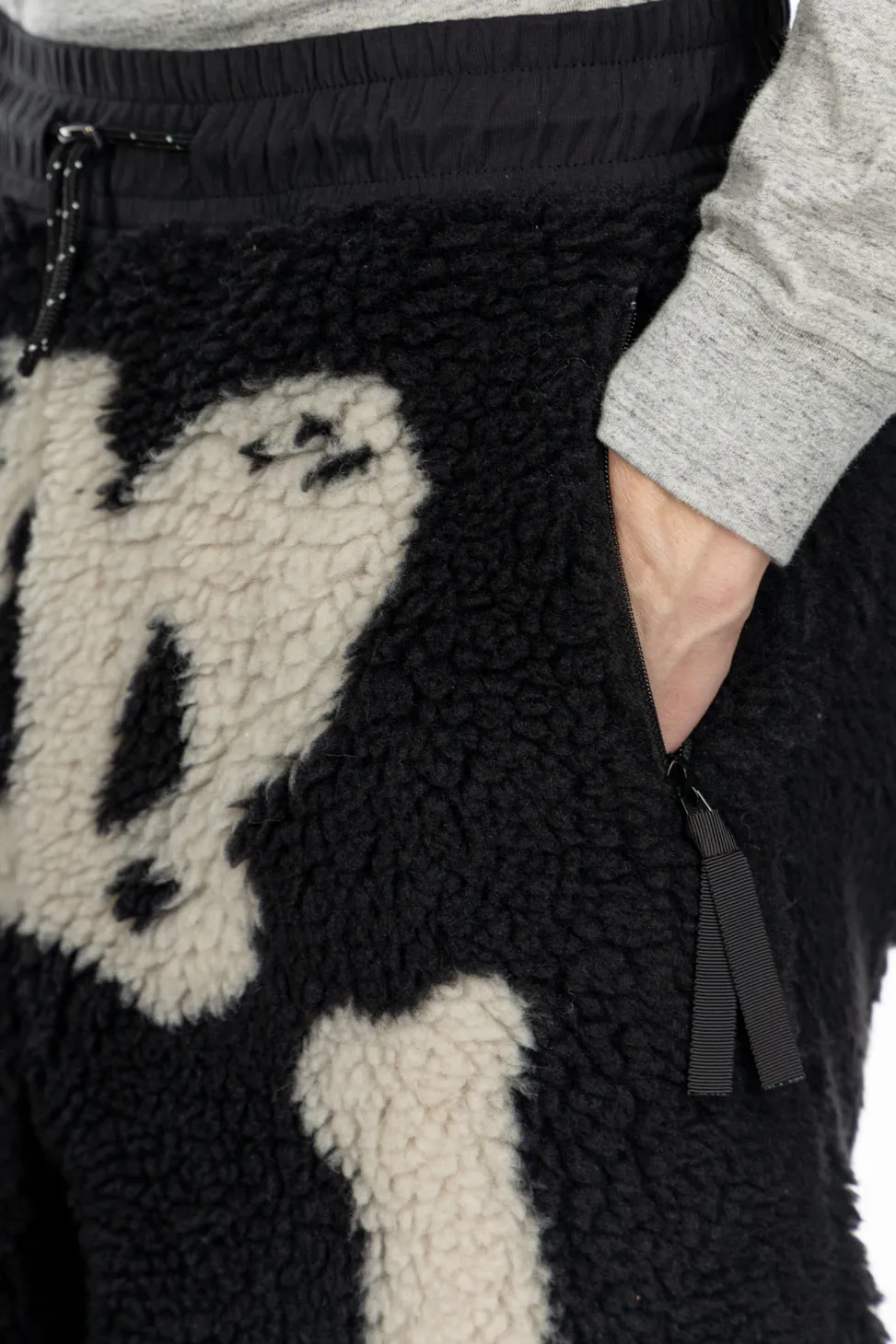 Online Kapital BONE Boa Fleece Easy Pants - Black