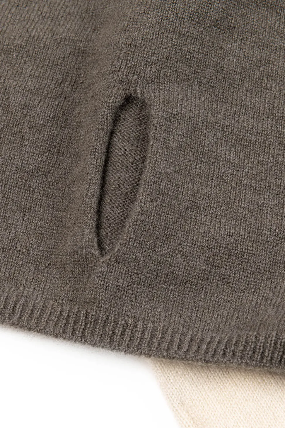Sale Evam Eva Cashmere Cap in 2 Color Choices