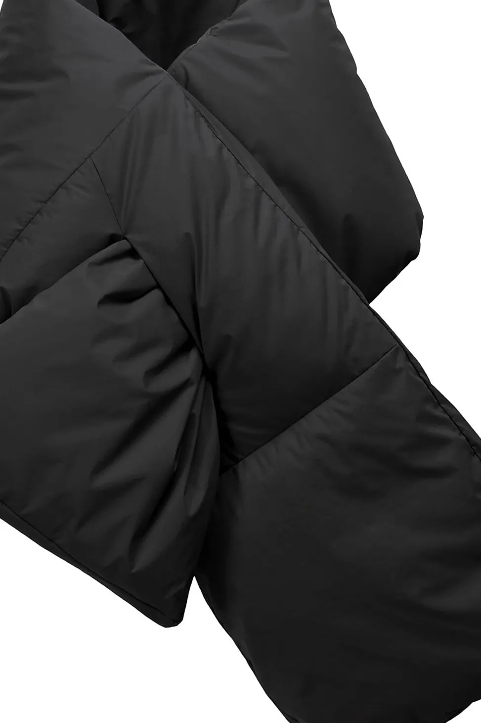 Best Veilance Conduit Down Scarf - Black