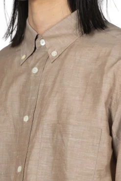 Sale Manual Alphabet Cotton Linen Slub Button Down Shirt - Mocha