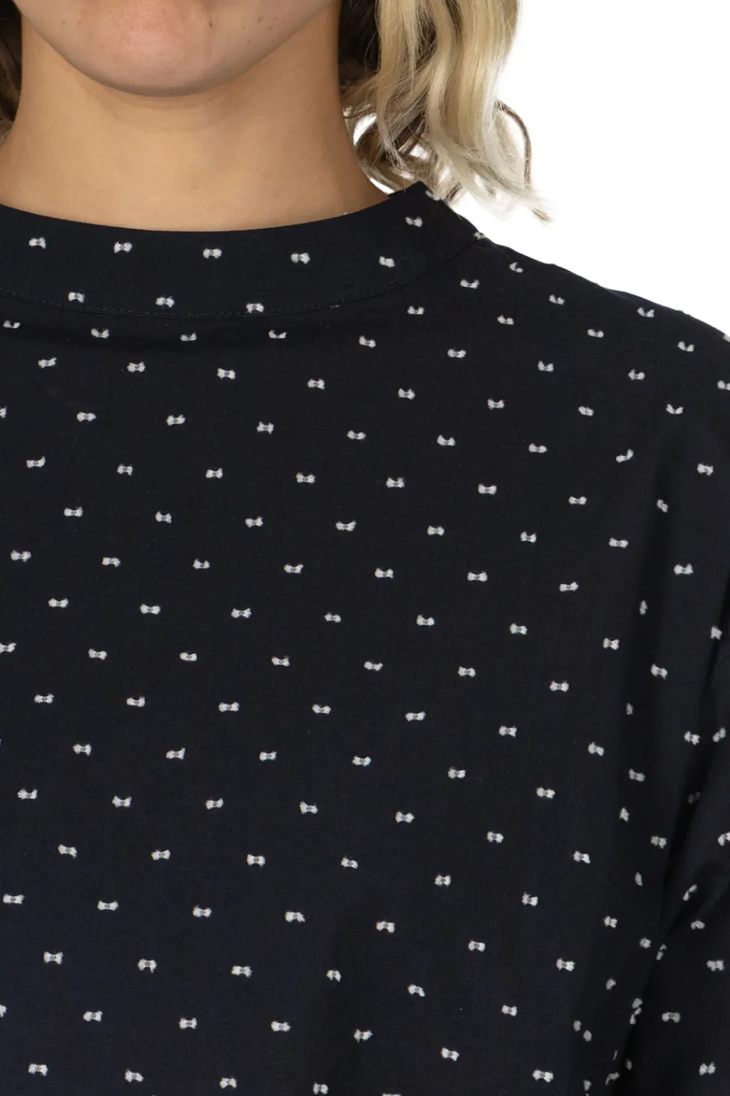 Fashion Nachukara Dobby Band Collar Pullover - Black