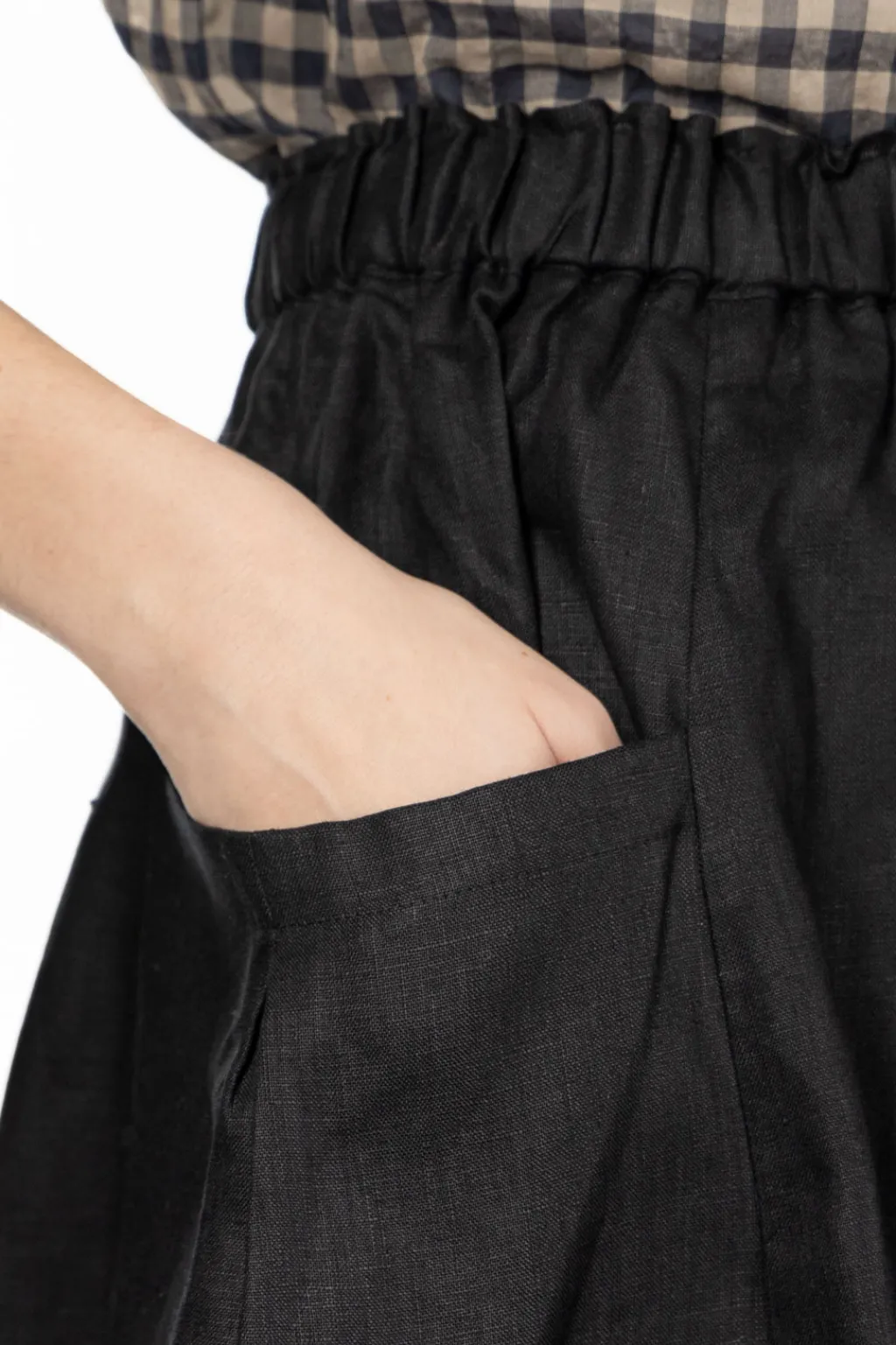 Clearance Nachukara French Linen Side Pocket Skirt - Black