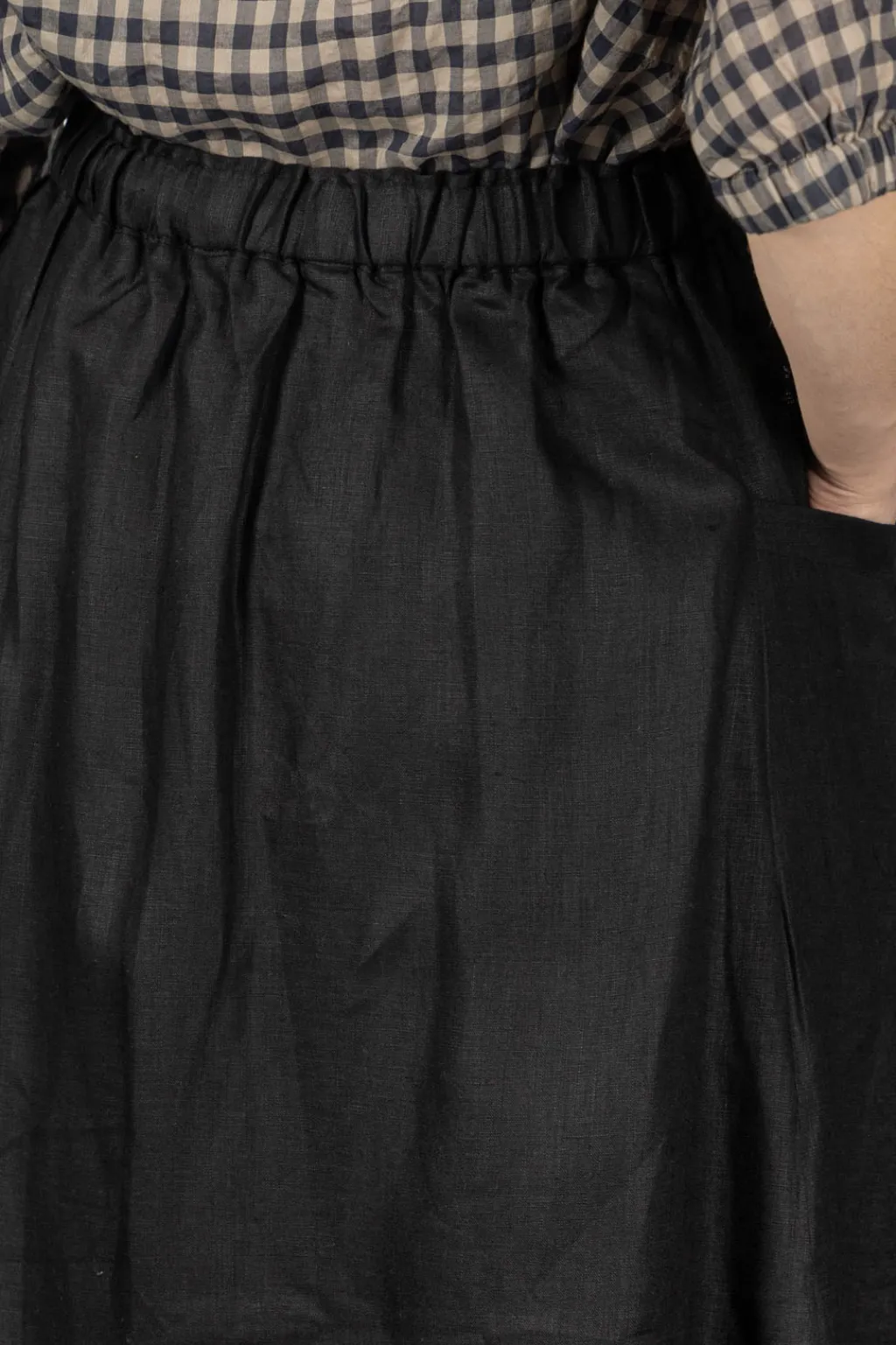 Clearance Nachukara French Linen Side Pocket Skirt - Black