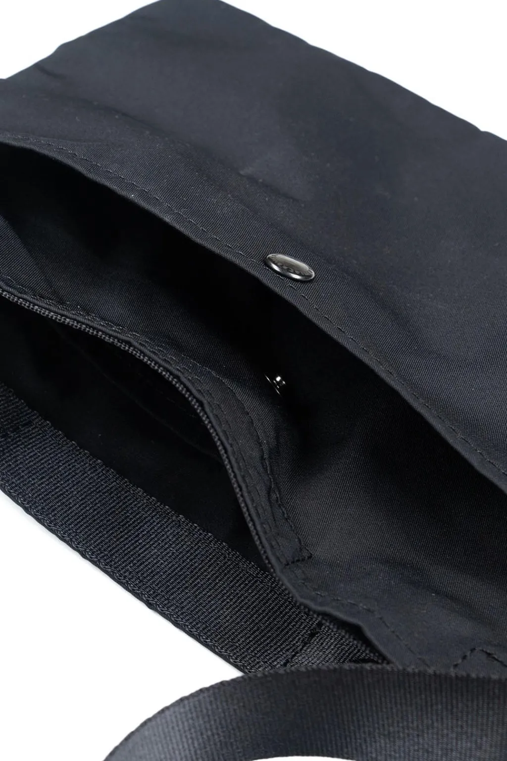 New amiacalva Gabardine Sacoche - Black