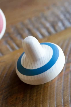 Fashion Kumamoto Wood Works Hand Spinning Top in 3 Colour Choices