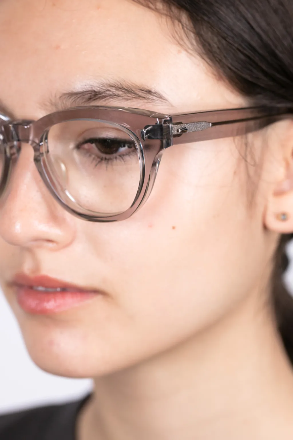 Online Effector Julia - Optical Glasses - CLGY