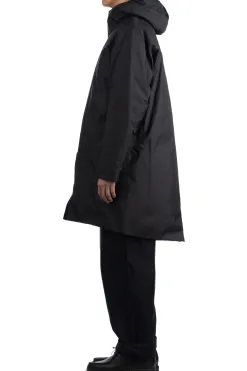 Best Veilance Monitor Down Coat - Black