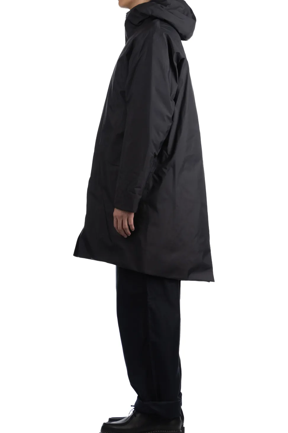 Best Veilance Monitor Down Coat - Black