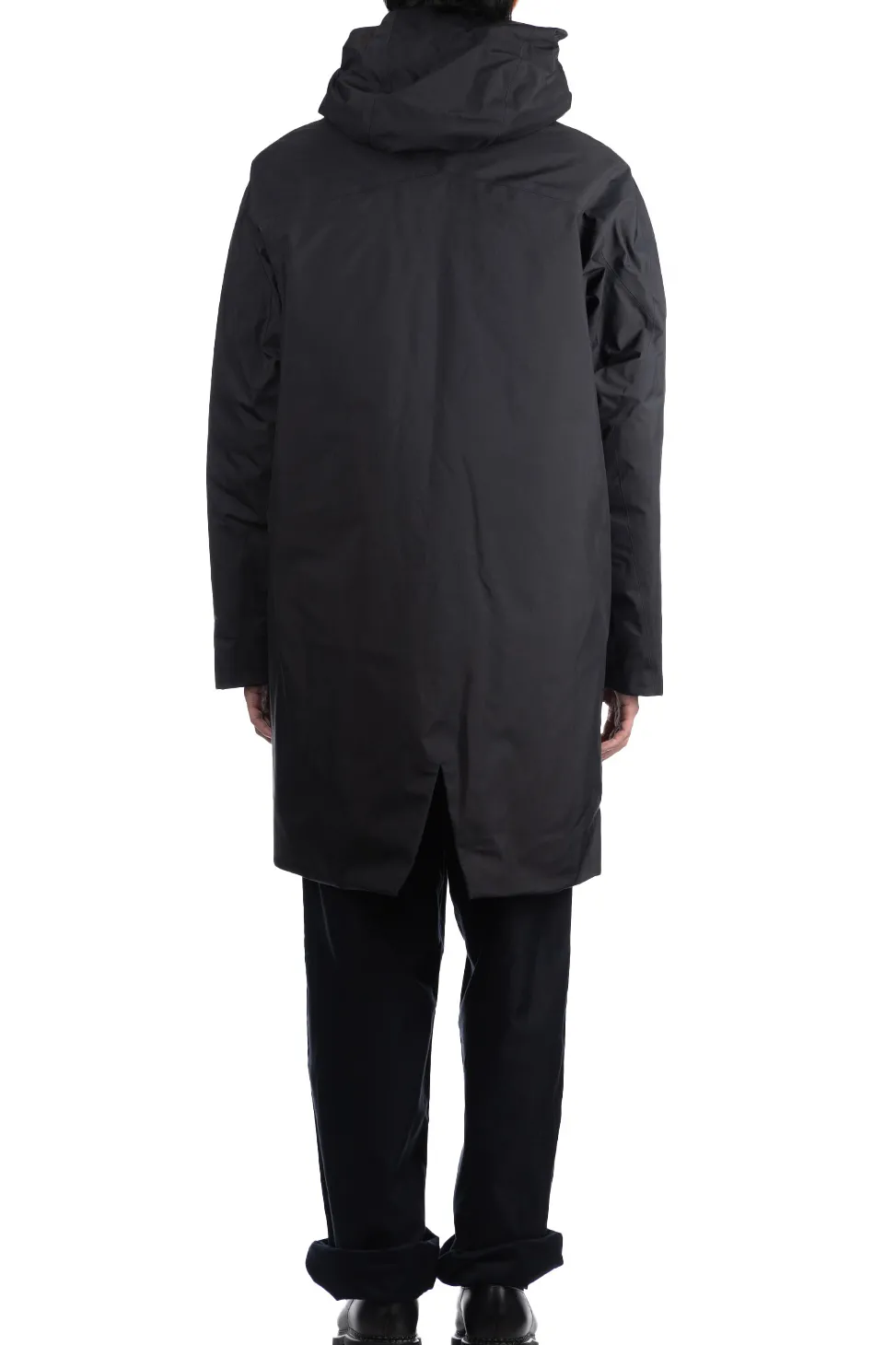 Best Veilance Monitor Down Coat - Black