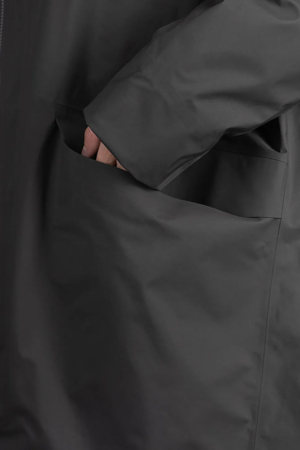 Sale Veilance Monitor Down Coat - Penumbra