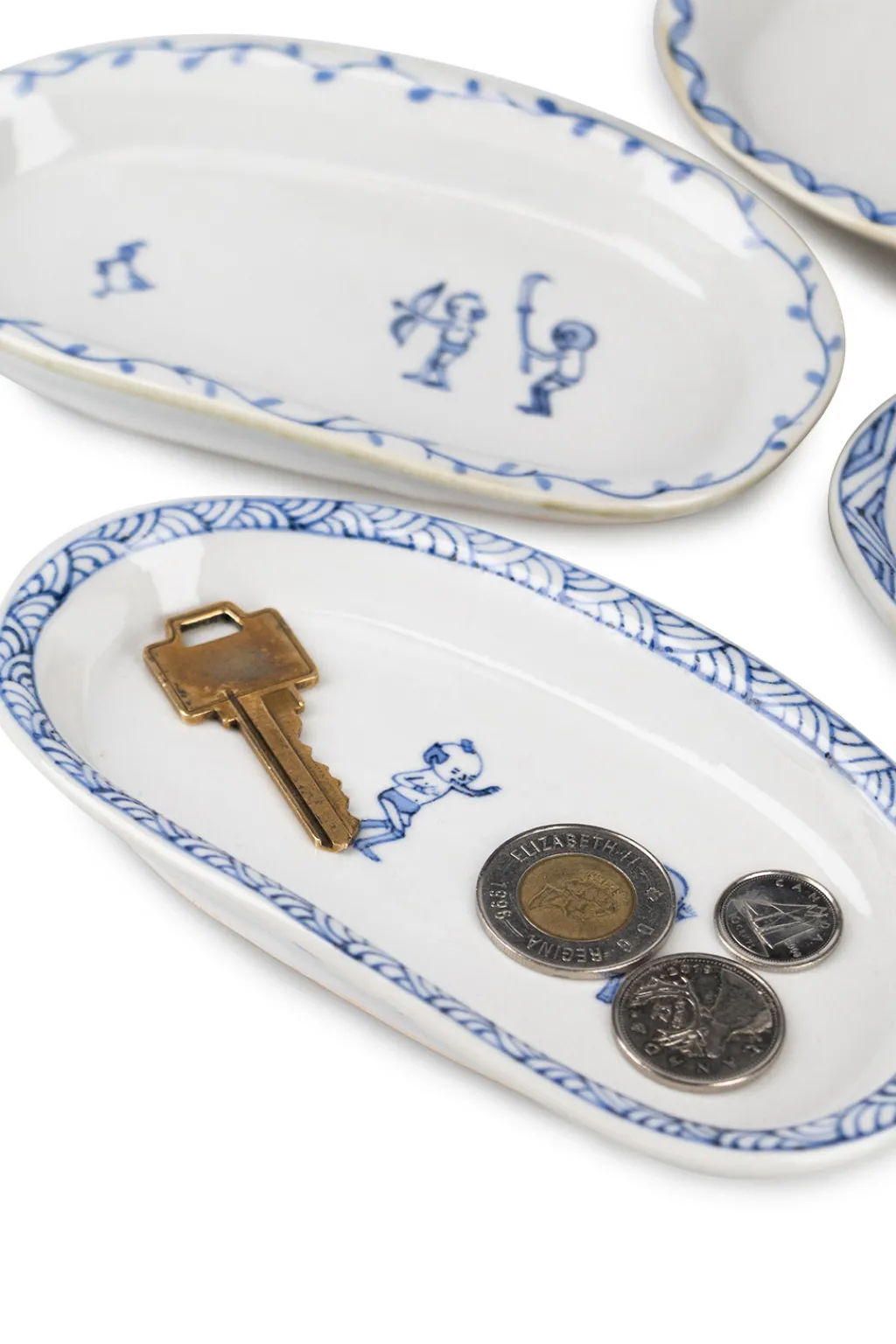 Discount Motif Ceramic and Art Oval Small Plate - Drop Kick