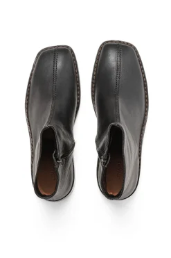 Discount LEMAIRE Piped Zipped Boots-Black