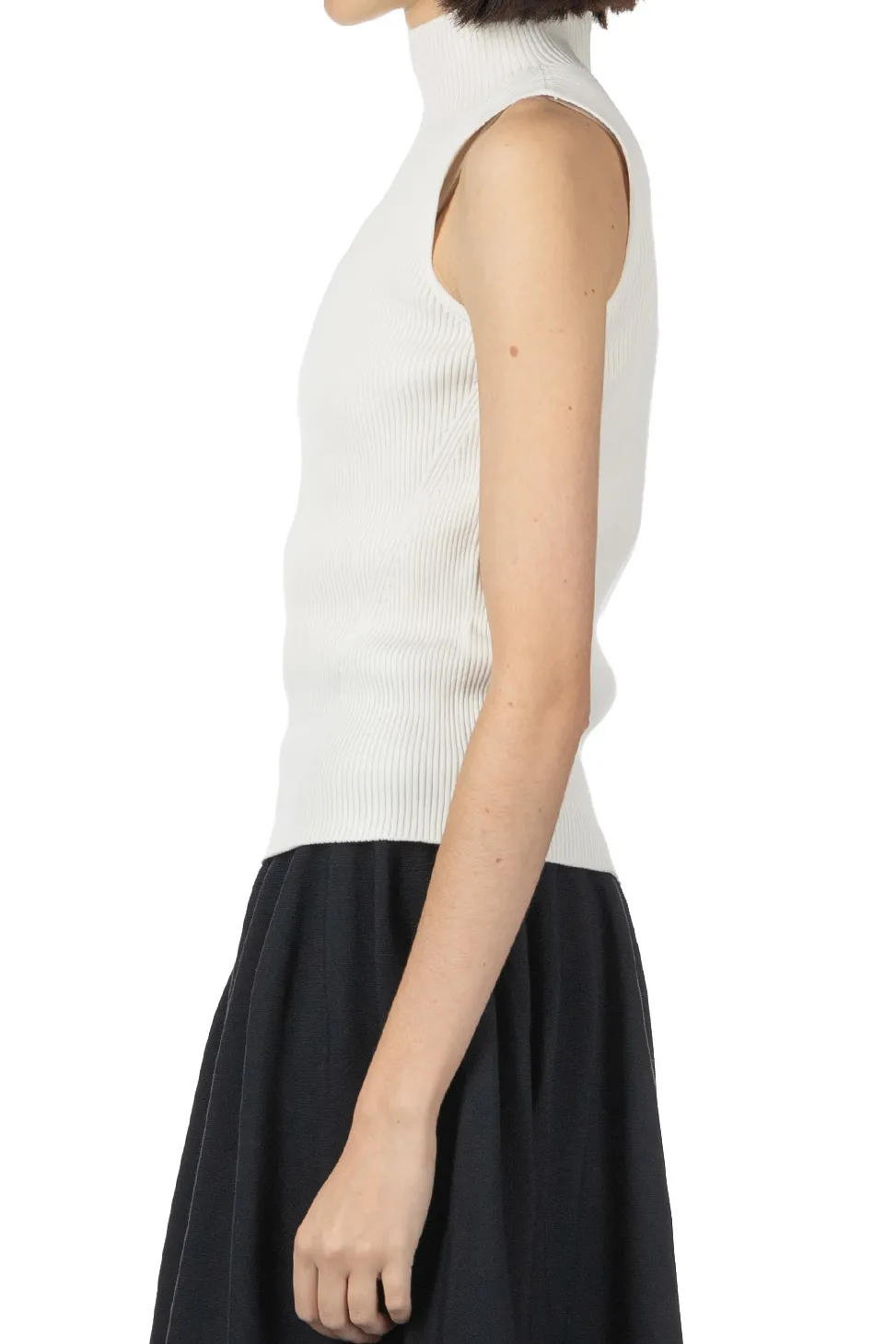 Outlet CFCL Portrait Sleeveless Top - White