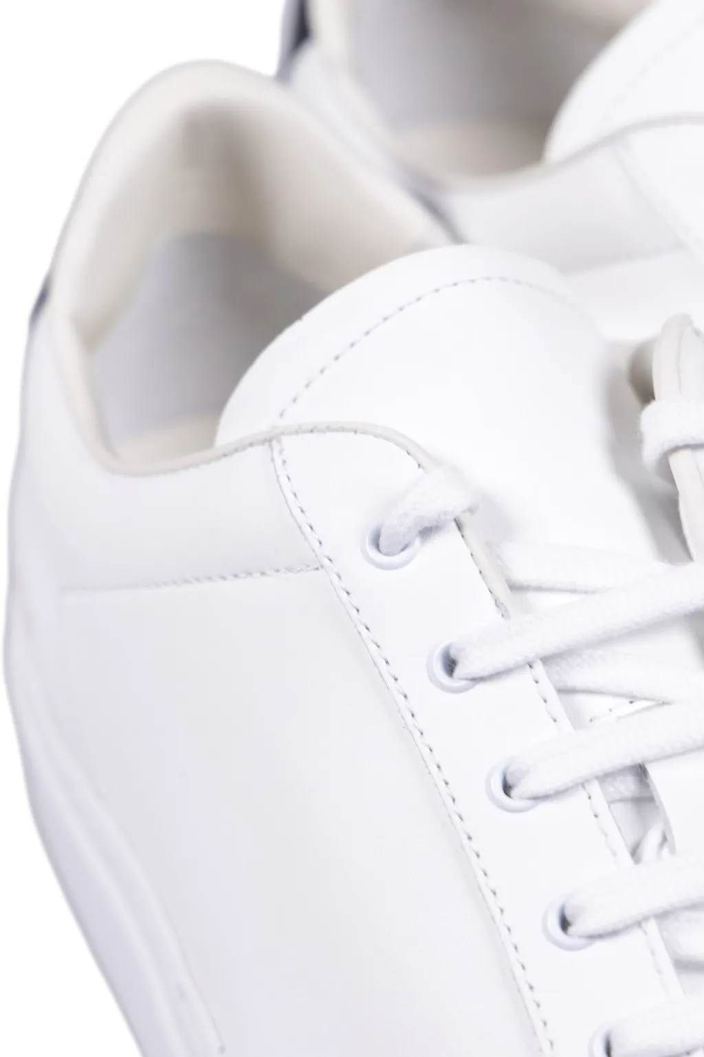 Clearance Common Projects Retro Classic - White x Black