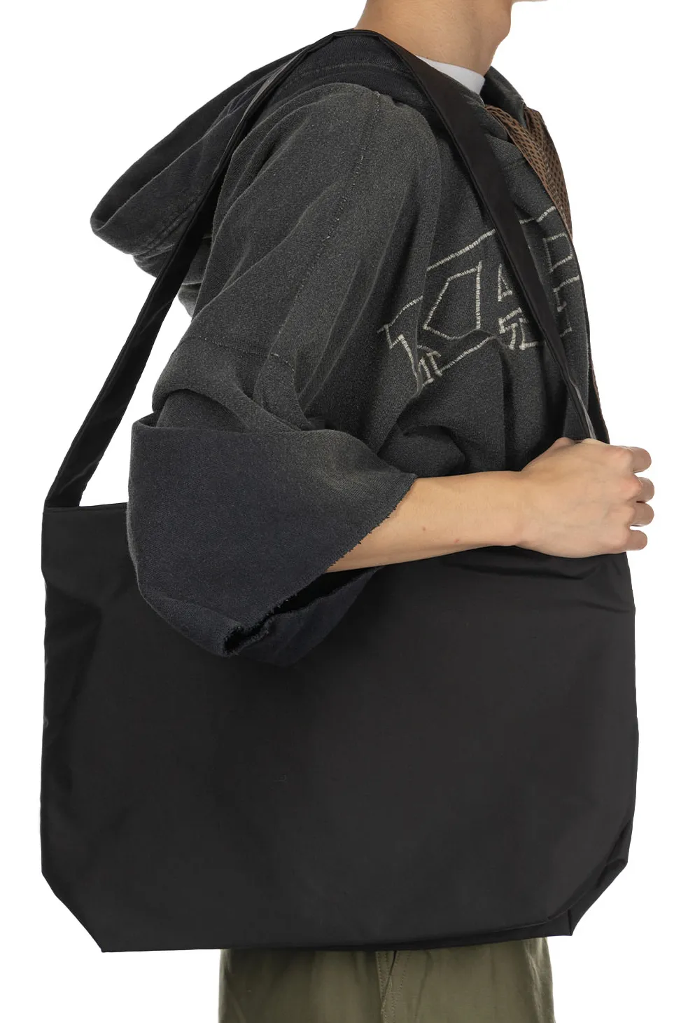 Sale Aeta Shoulder Tote Bag - Medium - Black