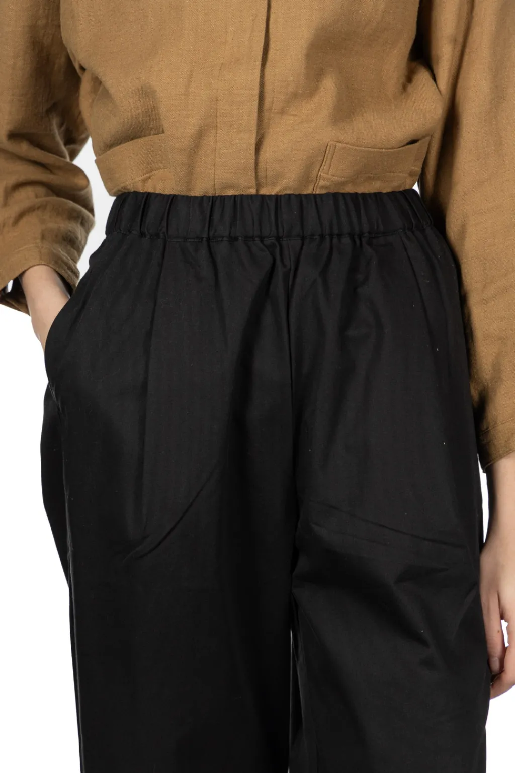 Sale Nachukara Soft Chino Tuck Pants - Black - Black