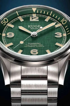 New KUOE Watch SOMBRERO 90-011 - 38mm - Green Linen Textured Dial - Flat-Link