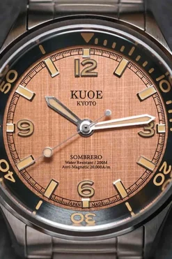 Best KUOE Watch SOMBRERO 90-011 - 38mm - Salmon Linen Textured Dial - Flat-Link