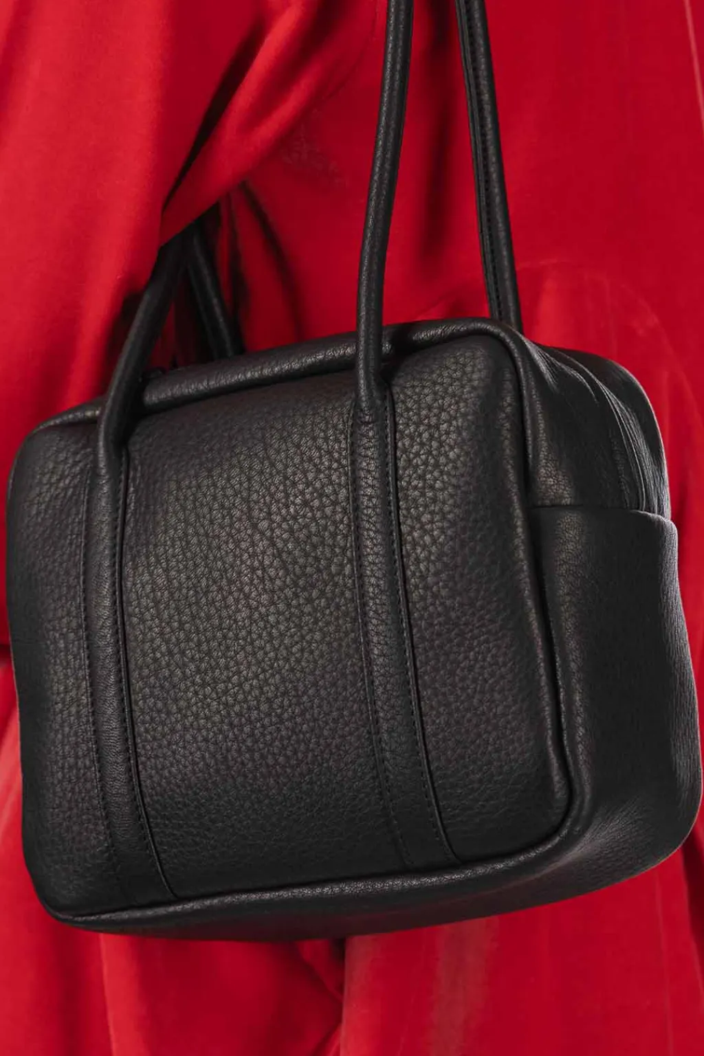 Discount Aeta Square Boston Long Handle Bag Small - Black