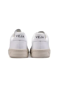 New VEJA V-12 Leather - Extra White