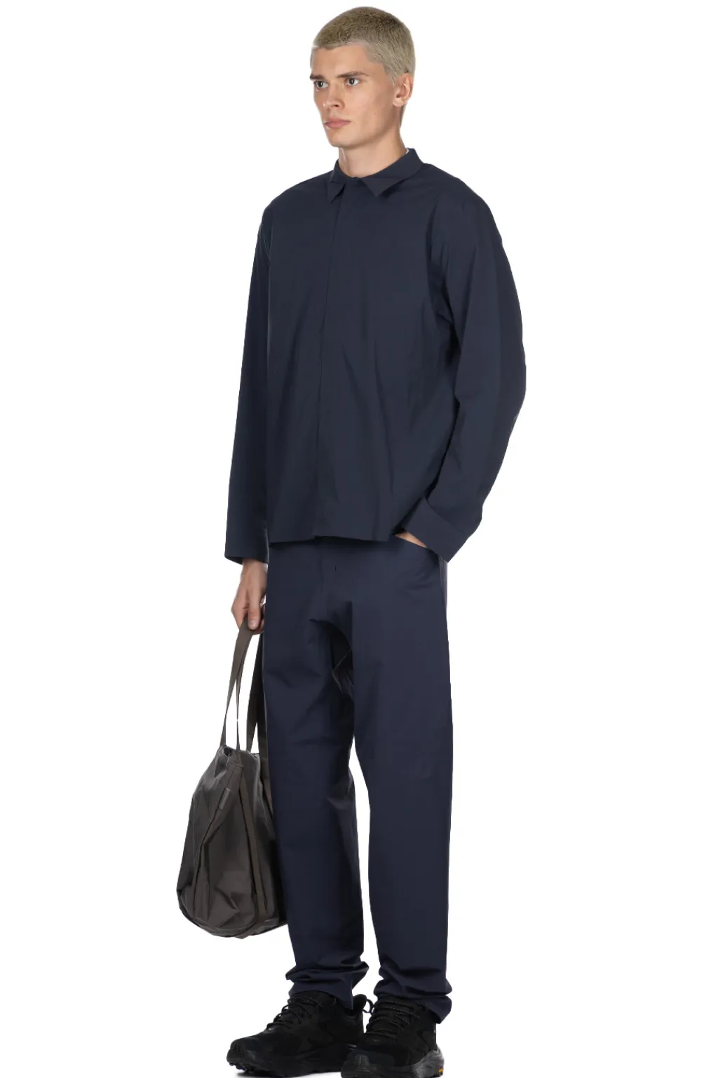 New Veilance Voronoi Pant - Black Sapphire