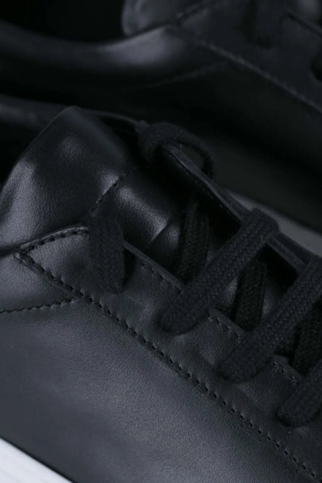 Clearance Common Projects Women's Original Achilles Low Black with White Sole